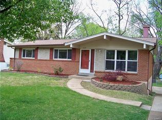 1015 Hawkstone Ln, Saint Louis, MO