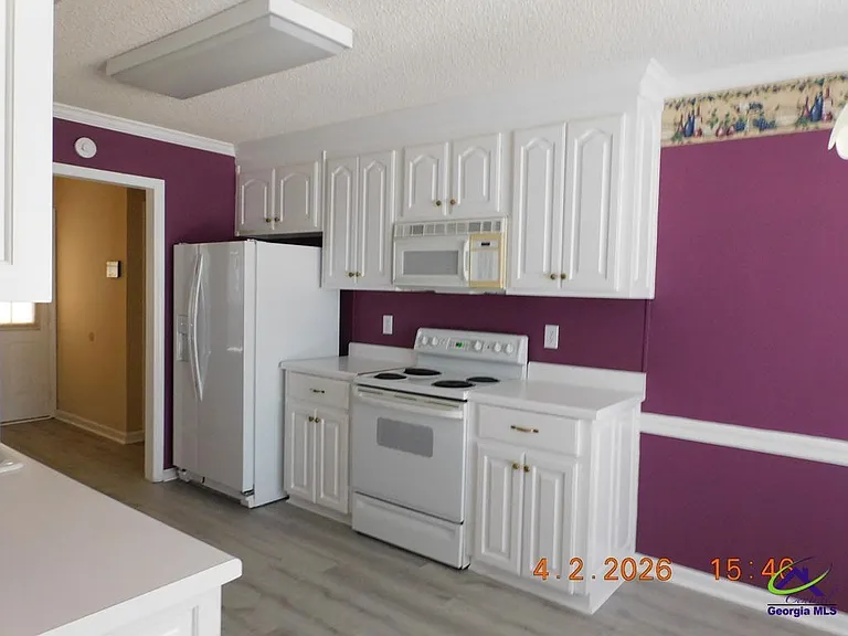 225 Waterford Dr — Photo 6