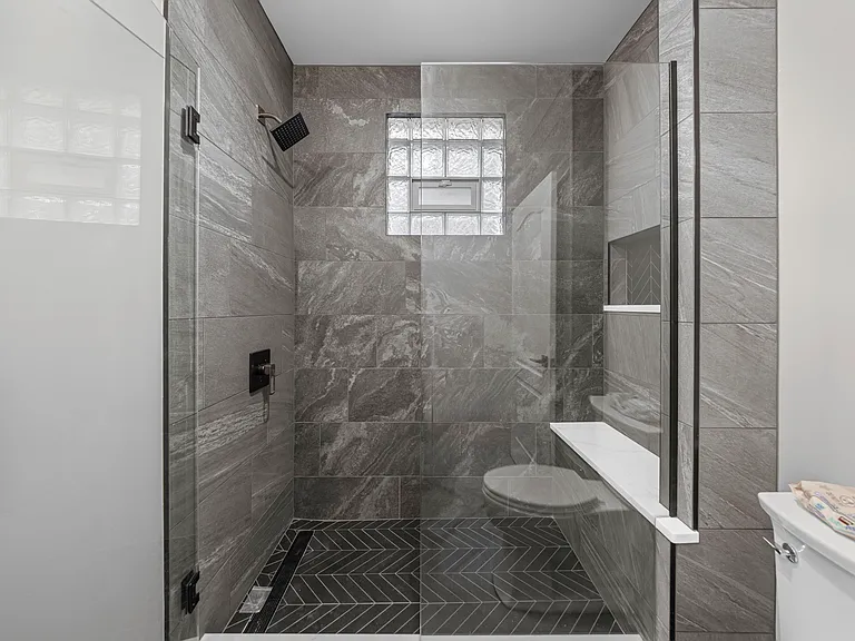 647 E Kirby St #2 — Photo 16