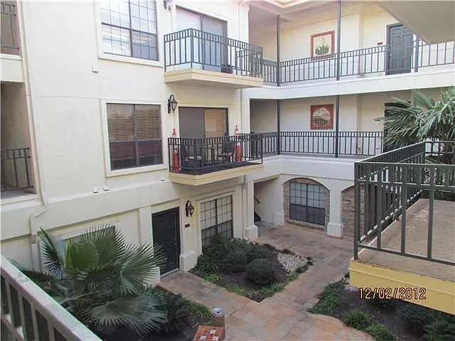 1908 San Antonio St #212 — Photo 12