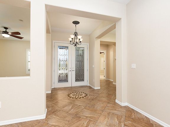4th image of 2389 Garberville Pl