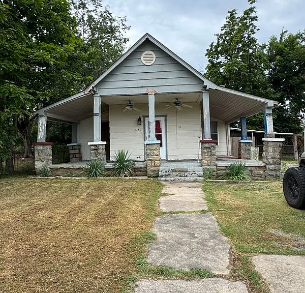 116 E Jackson Ave — Photo 1