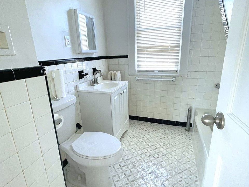 2nd image of 86-58 260th St