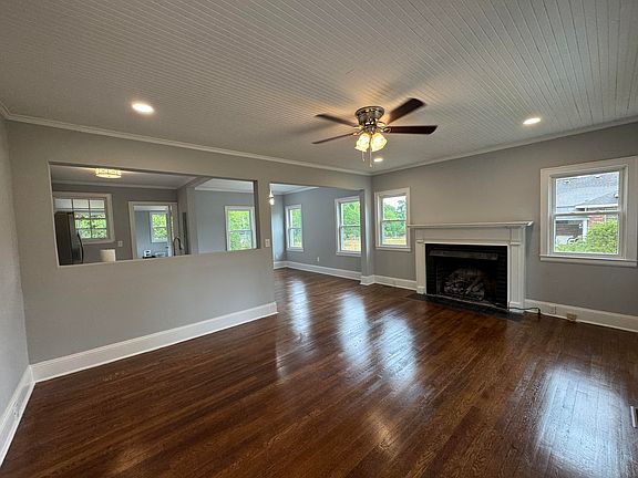 4th image of 504 Penn St