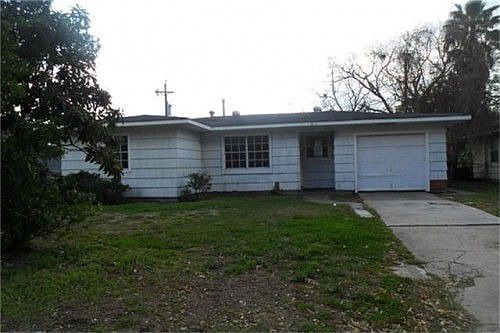 1st image of 8419 Sonneville Dr