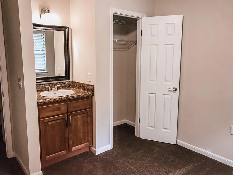 235 Vista Cir #4 — Photo 4