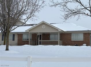 4248 Strattford Cir E, Zanesville, OH 43701