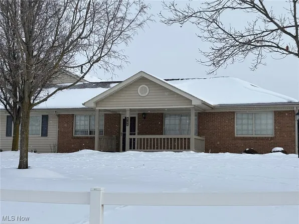 4248 Strattford Cir E, Zanesville, OH 43701