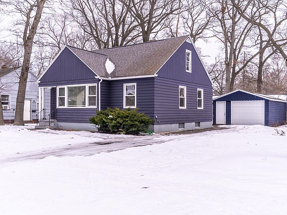 3rd image of 3212 Mona St