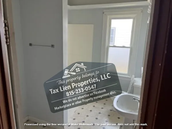 1152 W Staver St — Photo 8