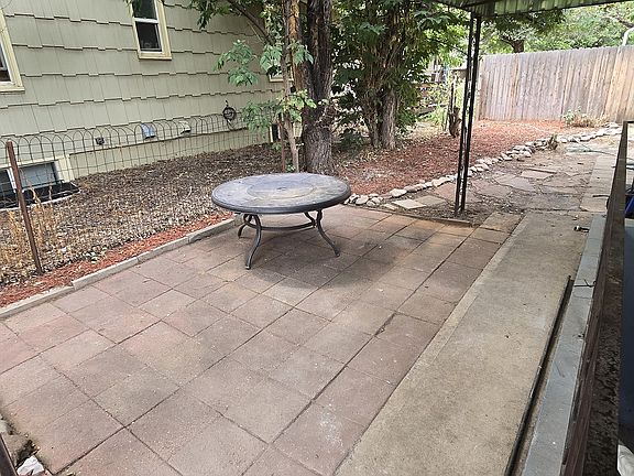 3885 1/2 S Acoma Garden Level Patio View