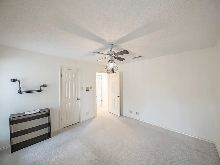 4007 Crestridge Dr — Photo 34
