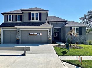 13430 Terrace Park Dr, Parkville, MO 64152