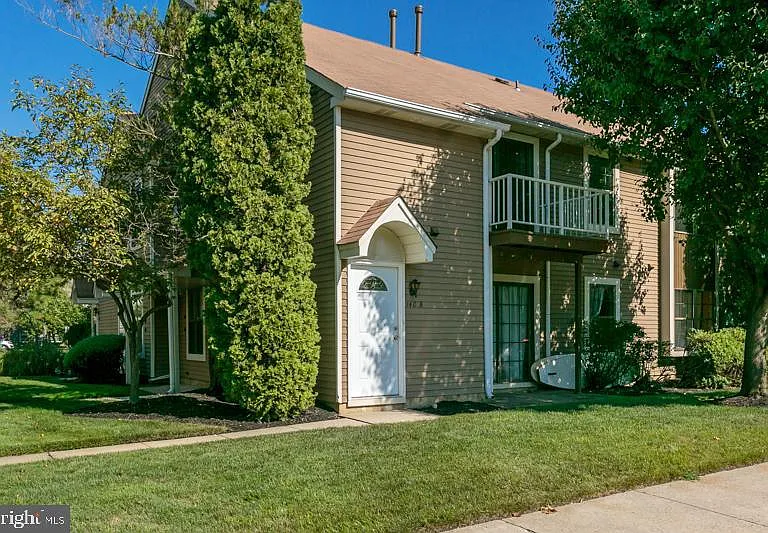 140B Bradford Ct #B — Photo 1