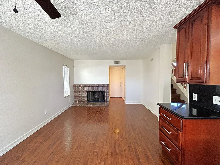 3214 Canary Ct — Photo 9