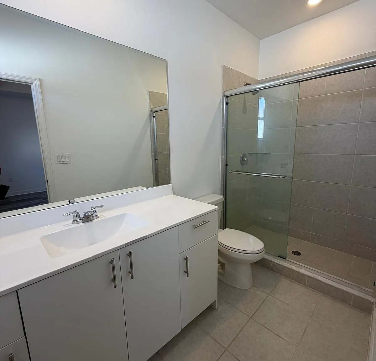 3 bed, 2.5 bath, 1612 sqft, $3,200 — Photo 4