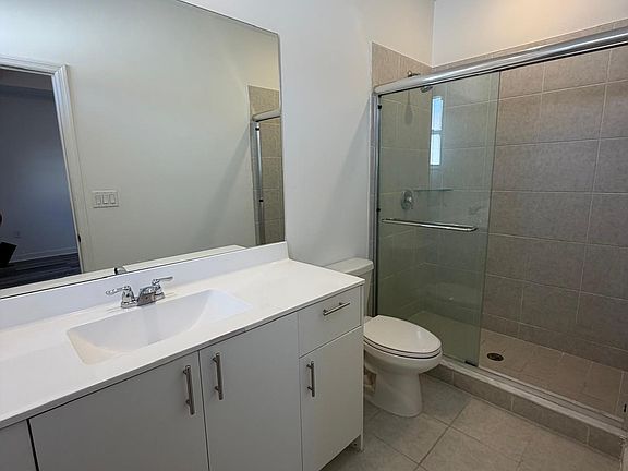 4th image of 2885 SE 25th Rd