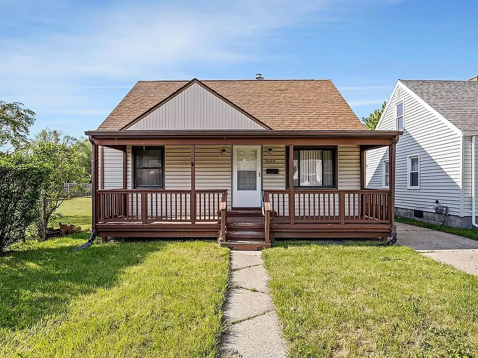 8289 Ford Ave