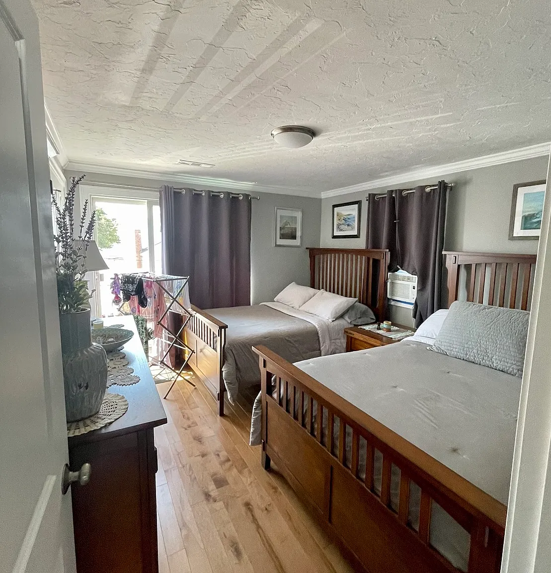 18 Tuttle Ave — Photo 2