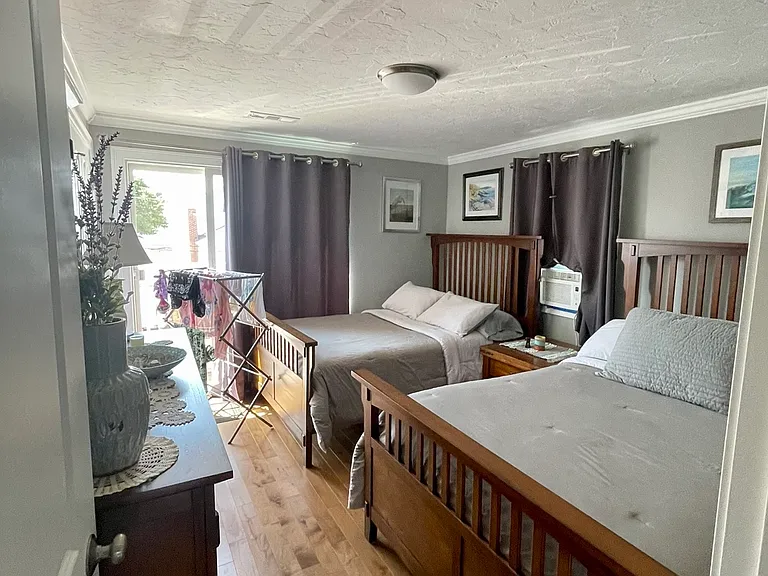 18 Tuttle Ave #1 — Photo 2