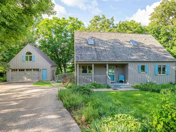 31 Stony Point, Galena, IL 61036