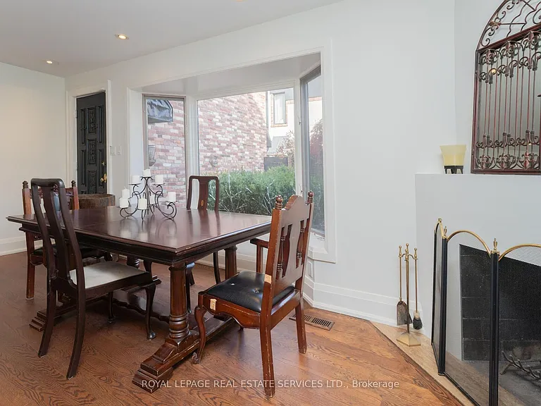 70 Shaftesbury Ave #4 — Photo 10