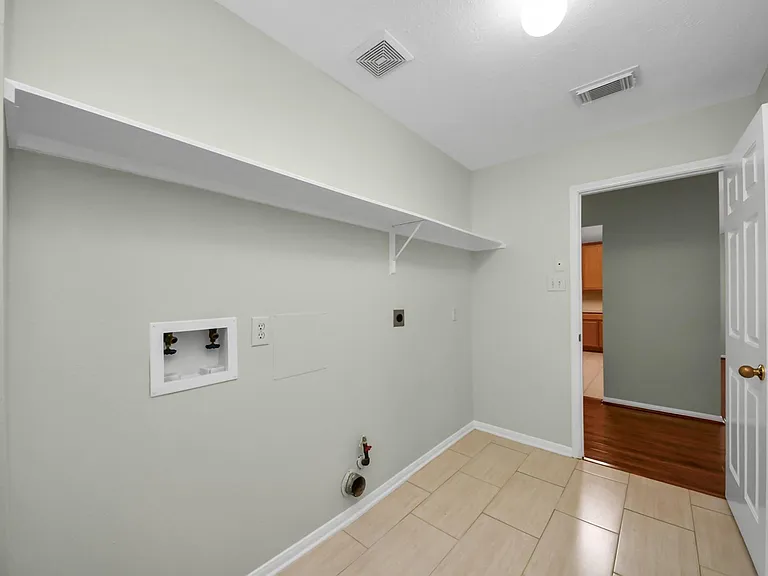 1103 Lake Shore Dr — Photo 25