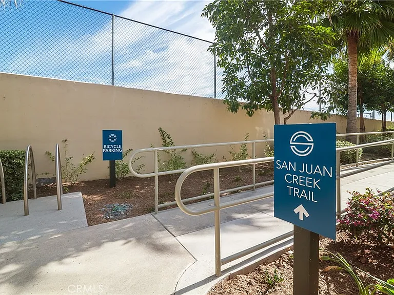 1519 Doheny Way — Photo 30