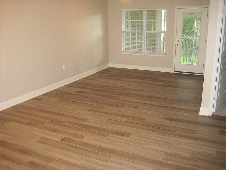 1024 Basildon Rd — Photo 7