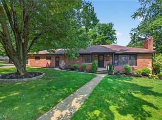 488 Strader Rd, Akron, OH 44305