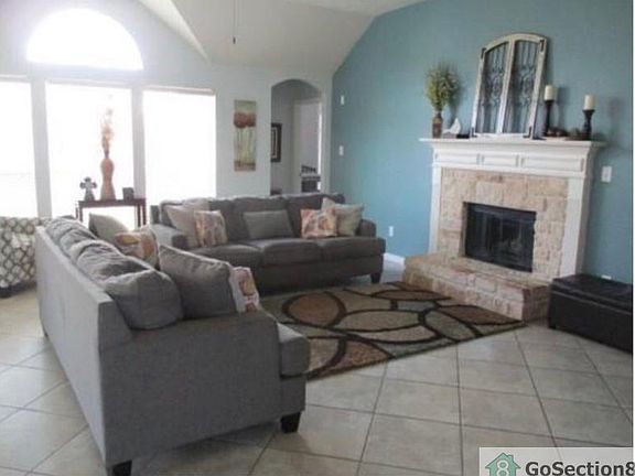 3rd image of 8517 Russell Dr
