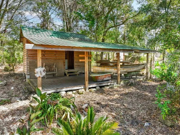 1318 NE Hwy 51, Steinhatchee, FL 32359