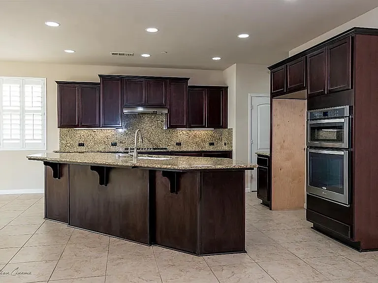 12213 Lincolnshire Dr — Photo 10