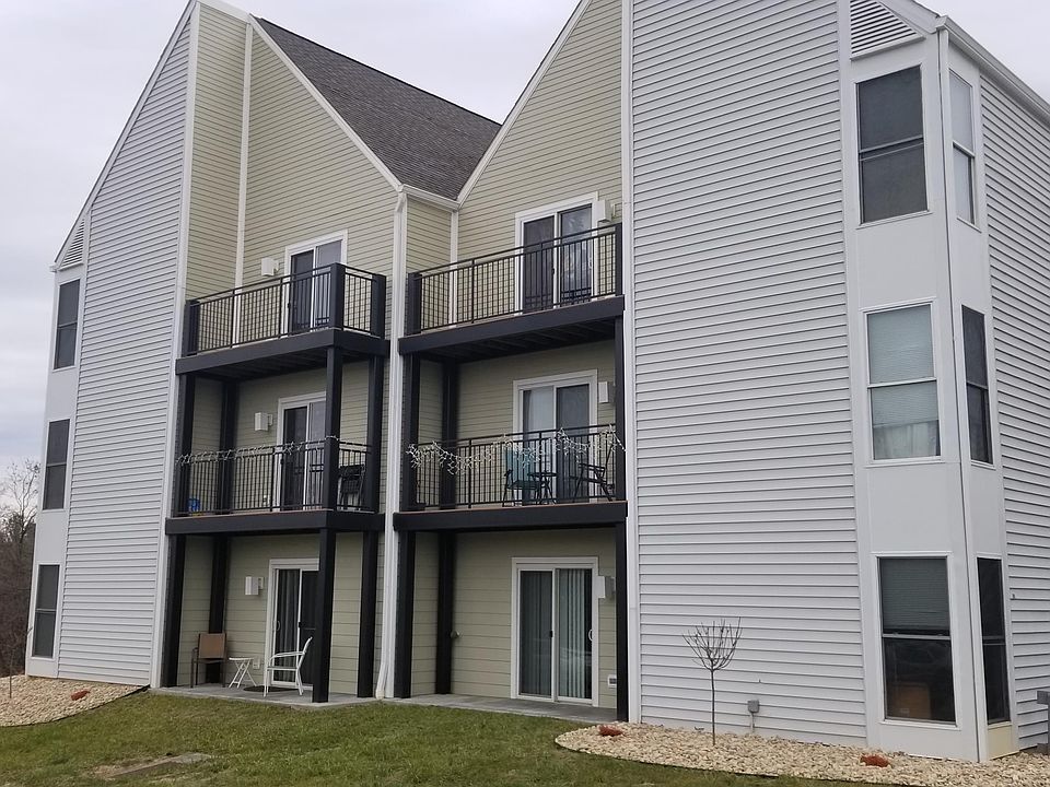 1st image of 1366 Hunters Rd APT D