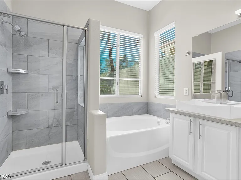 10137 Snow Crest Pl — Photo 22