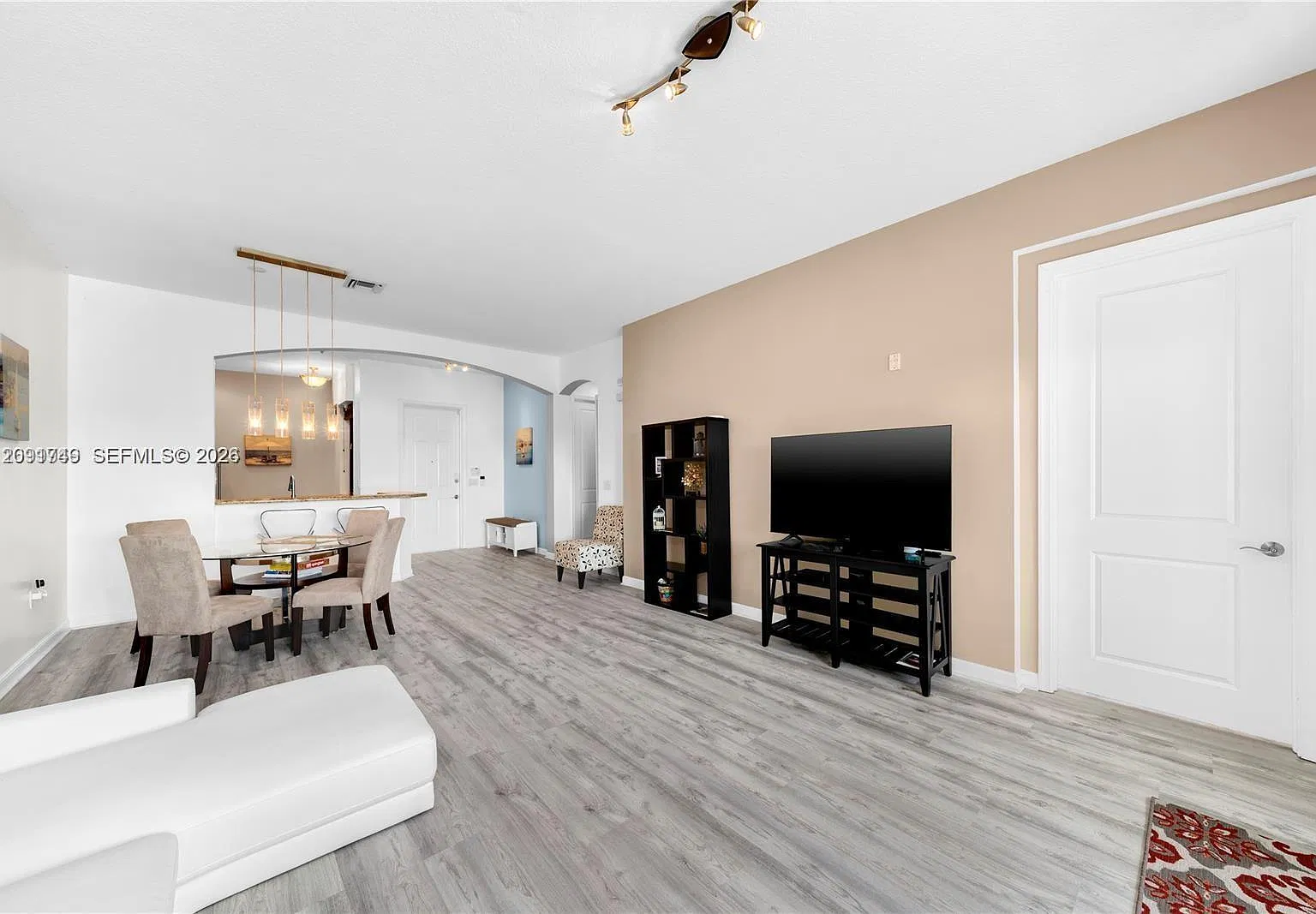 Villa Carrara Condo — Photo 3