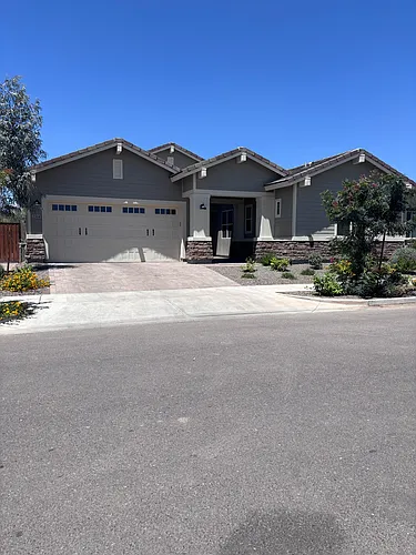 2314 W Rowel Rd Photo 1