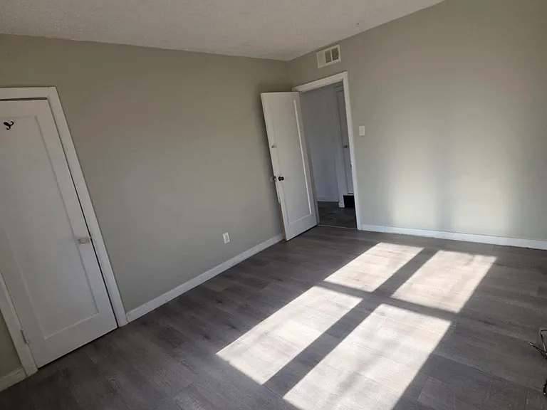2323 8th Ave N #1 — Photo 9