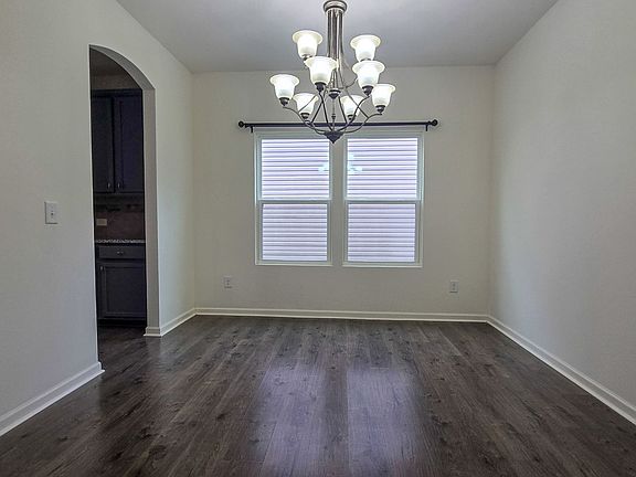 4th image of 489 Green Arbor Ln