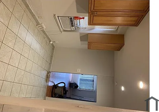 1720 S Taylor St — Photo 18