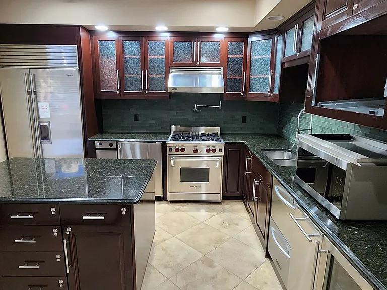 210 E Flamingo Rd #326 — Photo 31