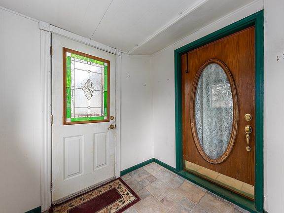 4th image of 26260 Willow Ln