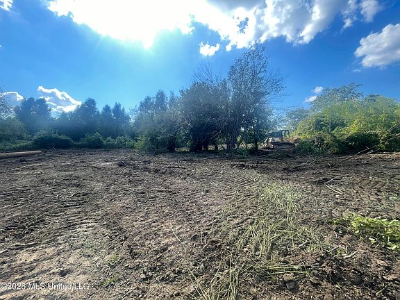 4th image of Old Twin Lake Rd