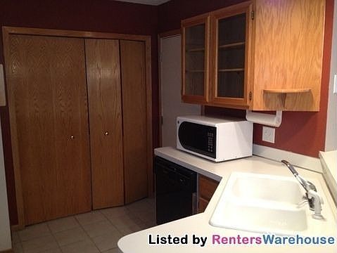 5th image of 9925 Russell Ave N APT 8