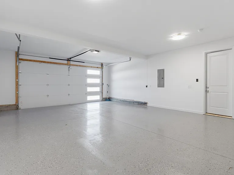 6027 Hill Cir — Photo 16