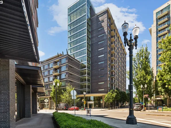 1255 NW 9th Ave APT 702, Portland, OR 97210
