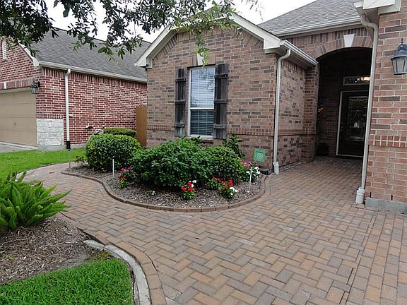 2nd image of 1664 Cecina St