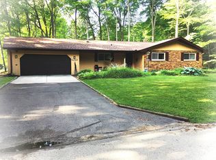 1150 Tasswood Dr, Sheboygan, WI 53081