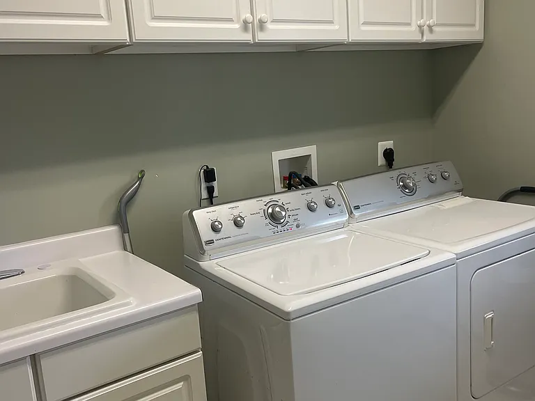 615 Ellison Dr — Photo 9
