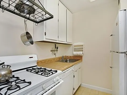 Sold by Corcoran | media 12